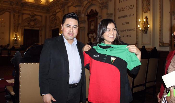 Luis Acosta Política